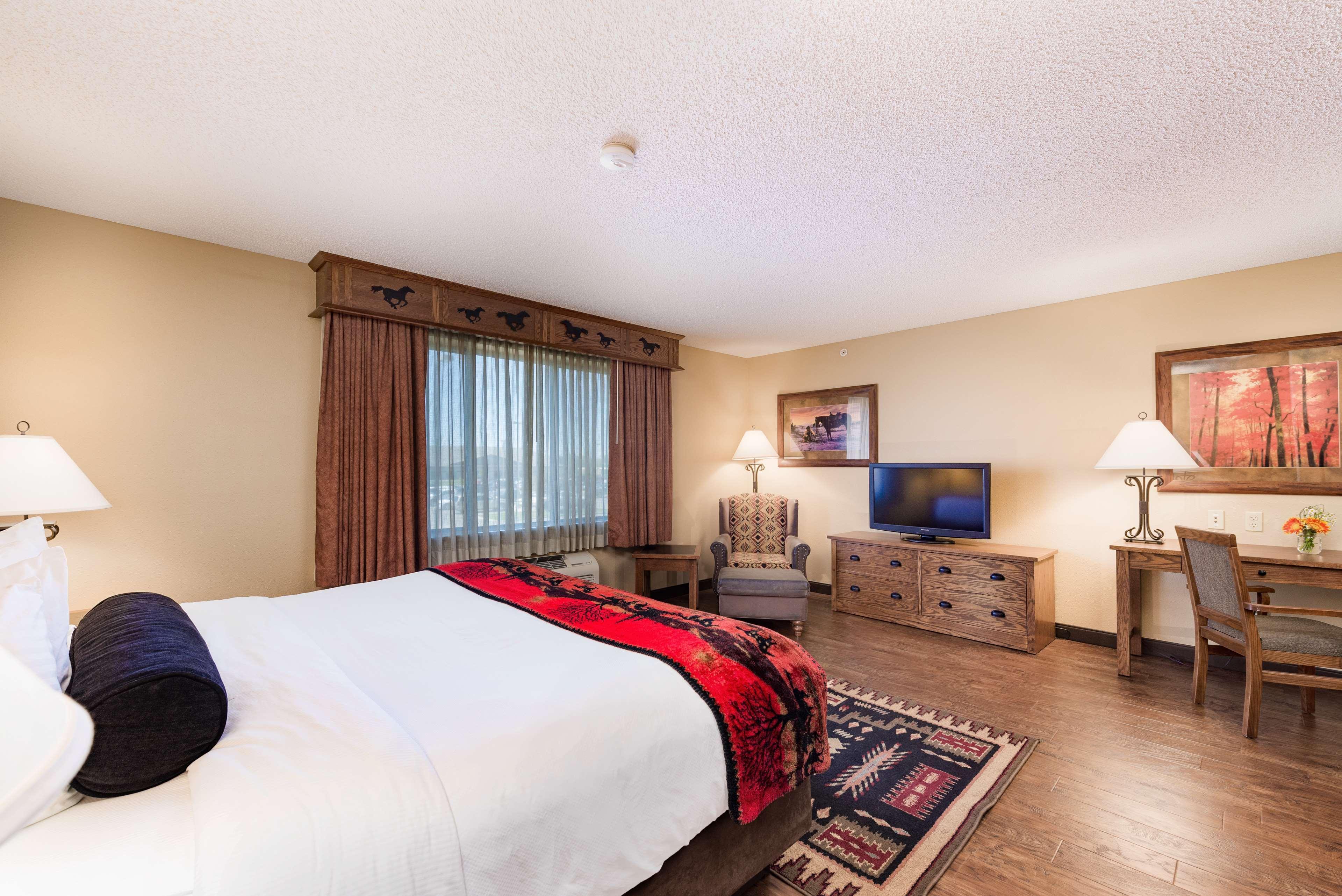 בילינגס Best Western Plus Kelly Inn & Suites מראה חיצוני תמונה