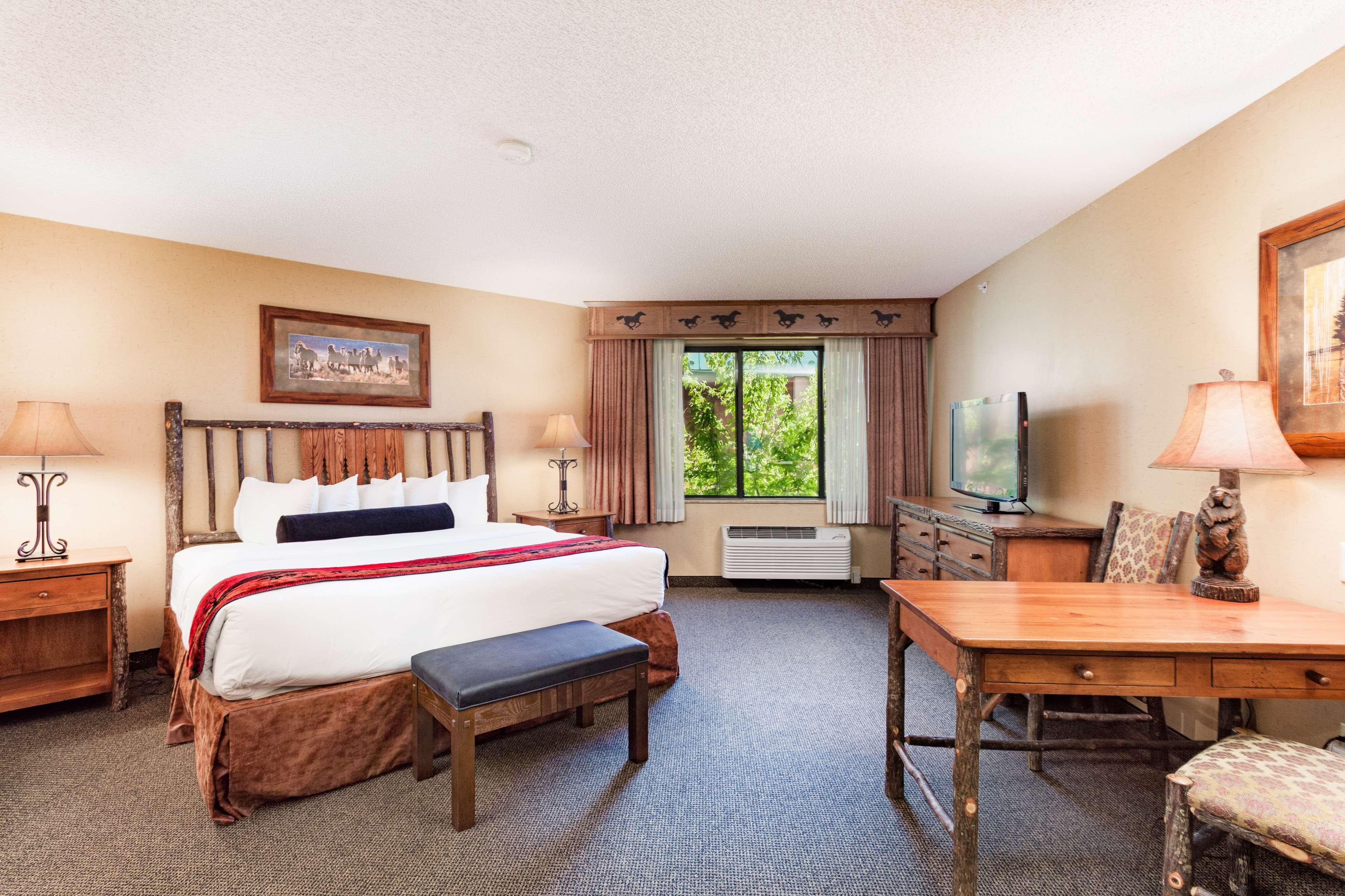 בילינגס Best Western Plus Kelly Inn & Suites מראה חיצוני תמונה