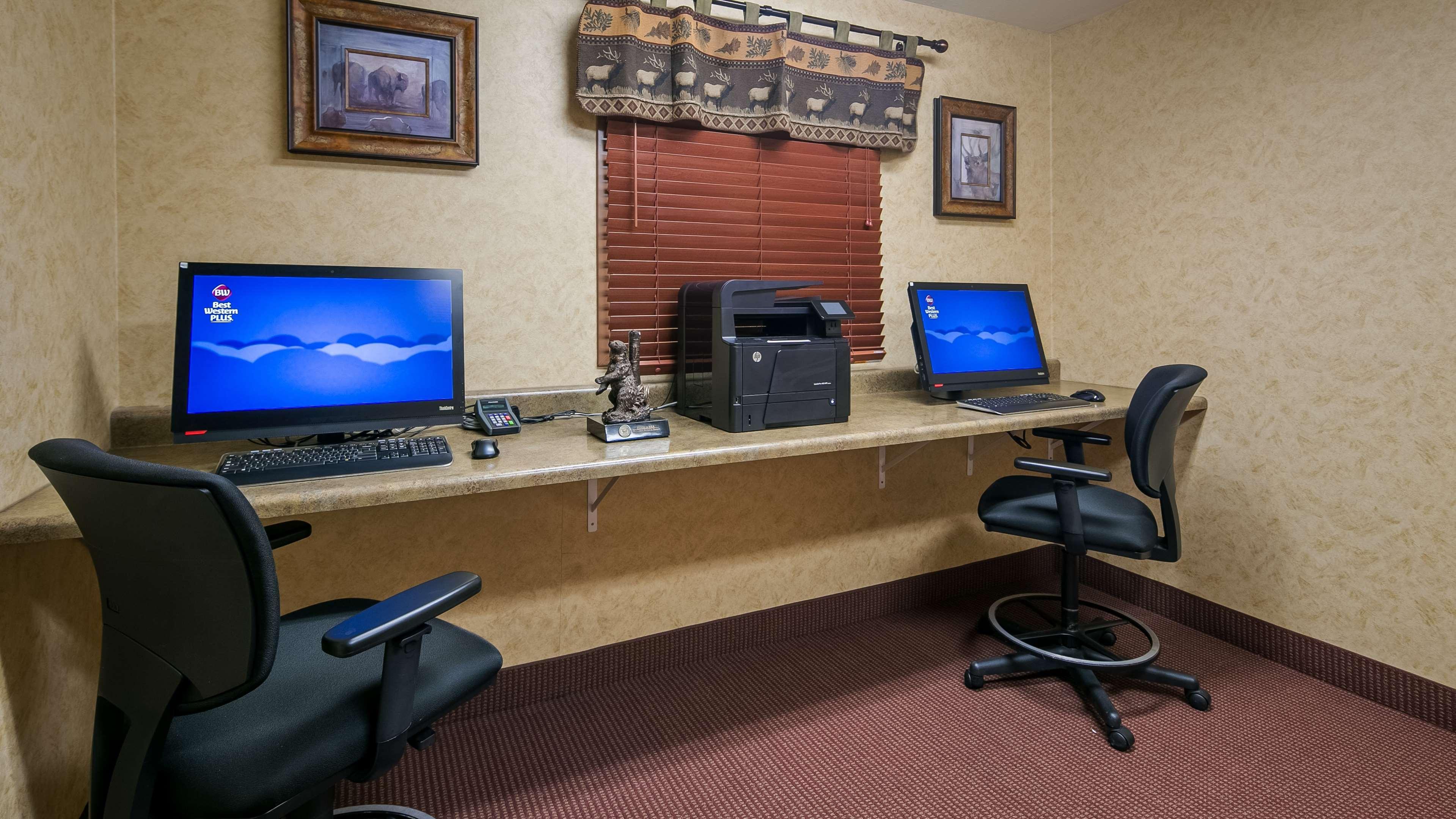 בילינגס Best Western Plus Kelly Inn & Suites מראה חיצוני תמונה
